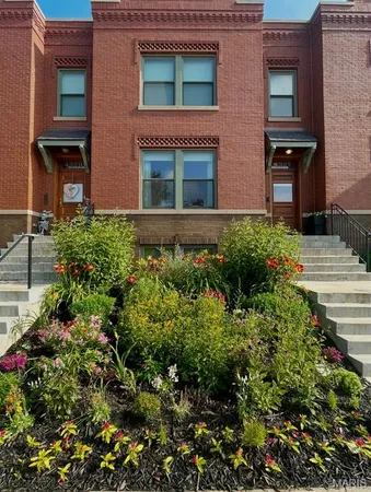 $565,000 | 4327 Swan Avenue, St. Louis, MO 63110