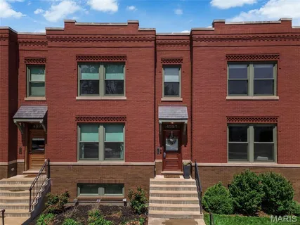 $565,000 | 4327 Swan Avenue, St. Louis, MO 63110
