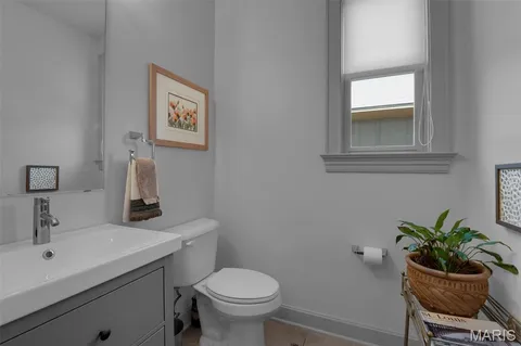 $565,000 | 4327 Swan Avenue, St. Louis, MO 63110