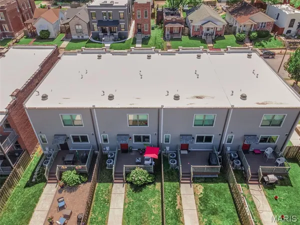 $565,000 | 4327 Swan Avenue, St. Louis, MO 63110