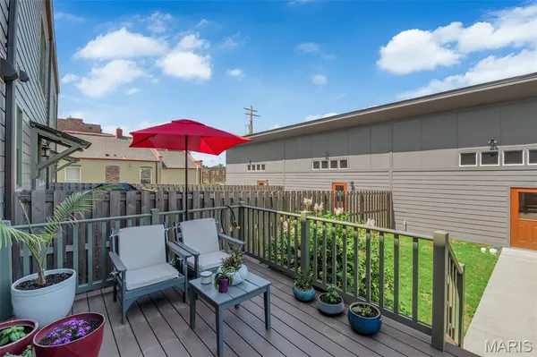 $565,000 | 4327 Swan Avenue, St. Louis, MO 63110