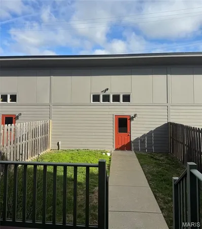 $565,000 | 4327 Swan Avenue, St. Louis, MO 63110