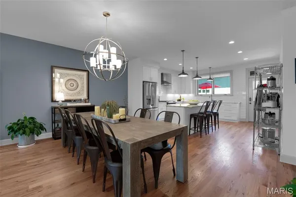 $565,000 | 4327 Swan Avenue, St. Louis, MO 63110