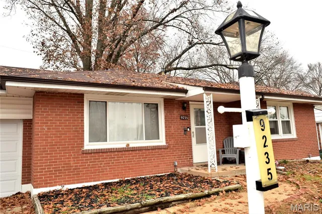 $128,000 | 9235 Filibert Drive, St. Louis, MO 63137