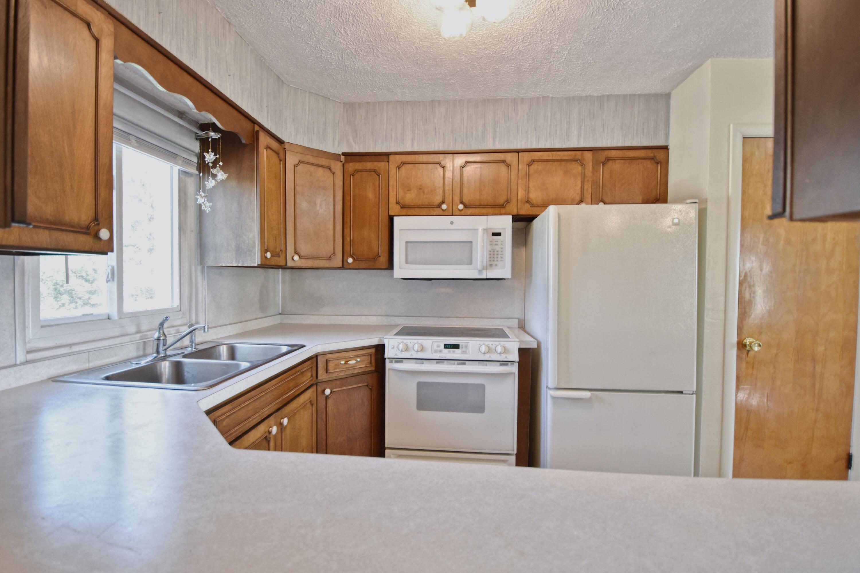 9640 Huttenlocker Road Munith, MI 49259 - Photo 6 of 45 41