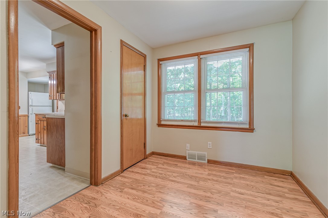 6779 Bonnieview Road Cleveland, OH 44143 - Photo 12 of 30 Gallery Image 12