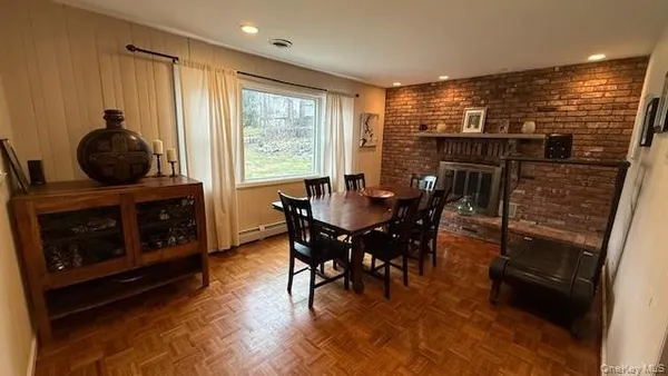 $5,000 | 3 Flower Lane, Valley Cottage, NY 10989