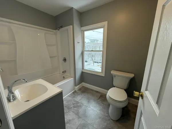$2,800 | 7 Mulberry Street, Middletown, NY 10940