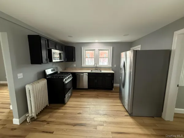 $2,800 | 7 Mulberry Street, Middletown, NY 10940
