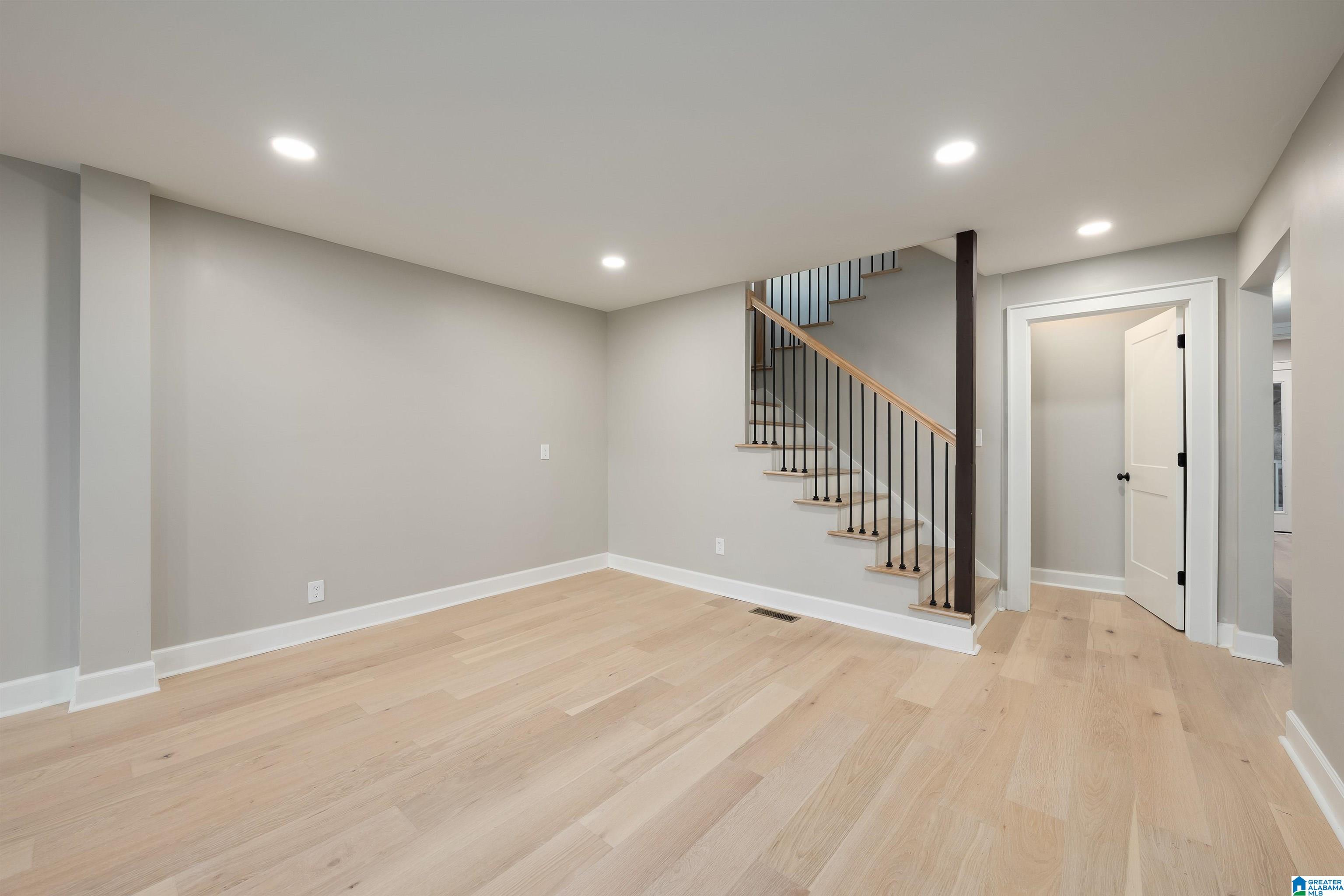1404 Shades Crest Road Birmingham, AL 35226 - Photo 21 of 34