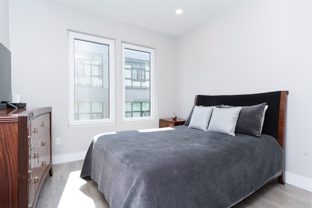 610 Rutherford Avenue, Unit 402 Boston, MA 02129 - Photo 7 of 27