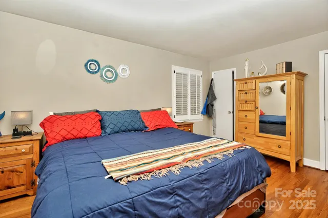 $500,000 | 3430 Rea Road, Charlotte, NC 28226