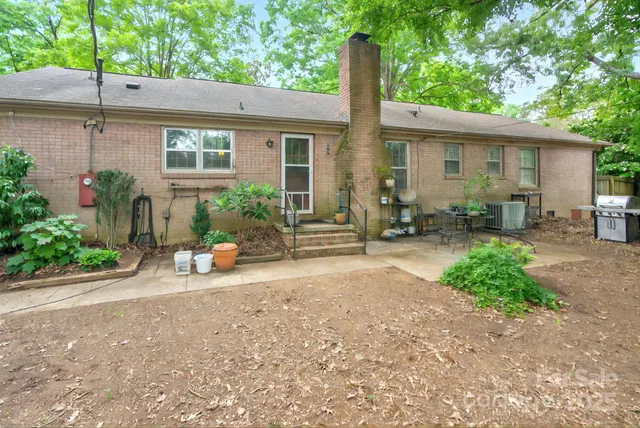 $500,000 | 3430 Rea Road, Charlotte, NC 28226