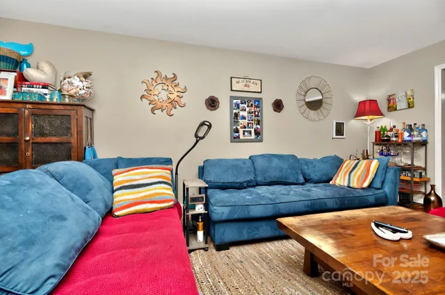 $500,000 | 3430 Rea Road, Charlotte, NC 28226