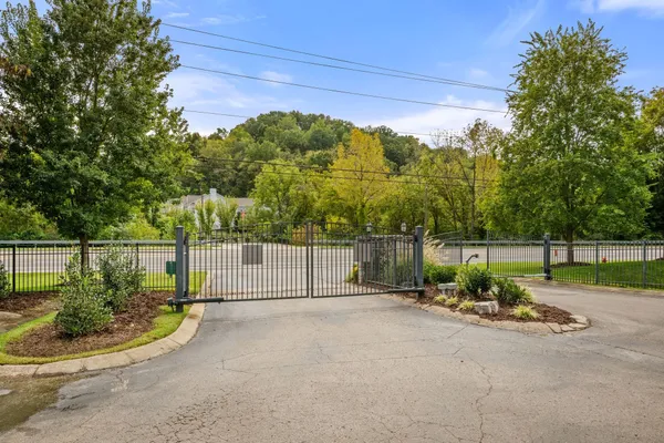 $314,900 | 6952 Highway 70 South, Unit 129, Nashville, TN 37221
