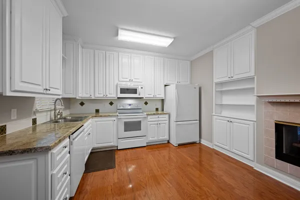 $314,900 | 6952 Highway 70 South, Unit 129, Nashville, TN 37221
