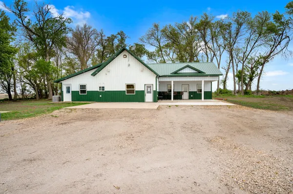 $290,000 | 5134 340th Avenue, Blue Earth, MN 56013