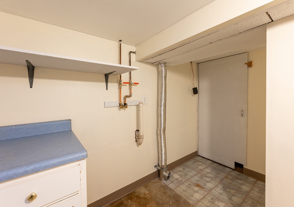 29 Mill Street, Unit B Dracut, MA 01826 - Photo 24 of 37 a view of small space