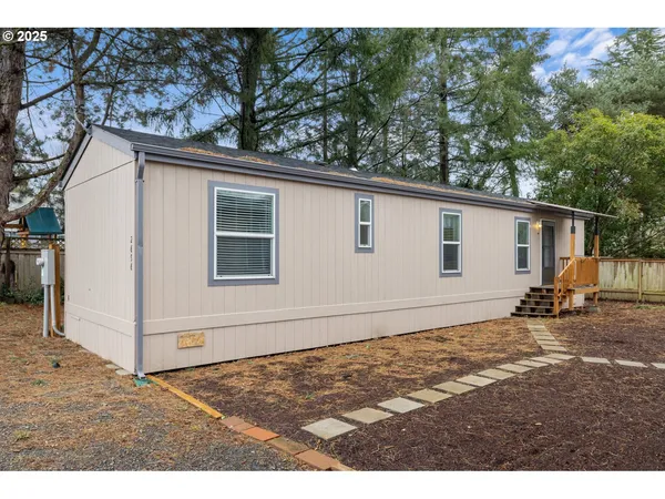 $230,000 | 2696 Southeast Palmquist Road, Gresham, OR 97080