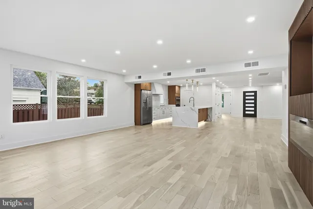 $1,390,900 | 2919 Fairhill Road, Fairfax, VA 22031