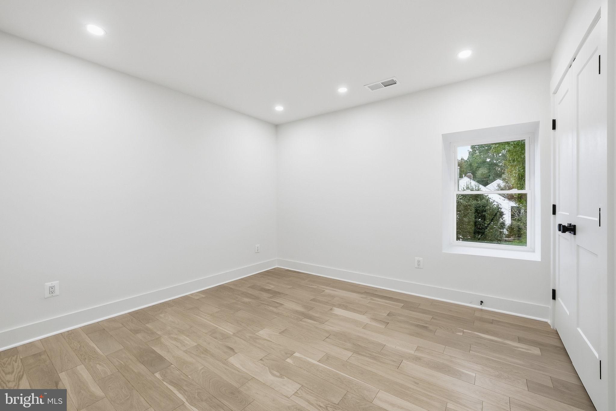 2919 Fairhill Road Fairfax, VA 22031 - Photo 17 of 29 Second Floor Room 1