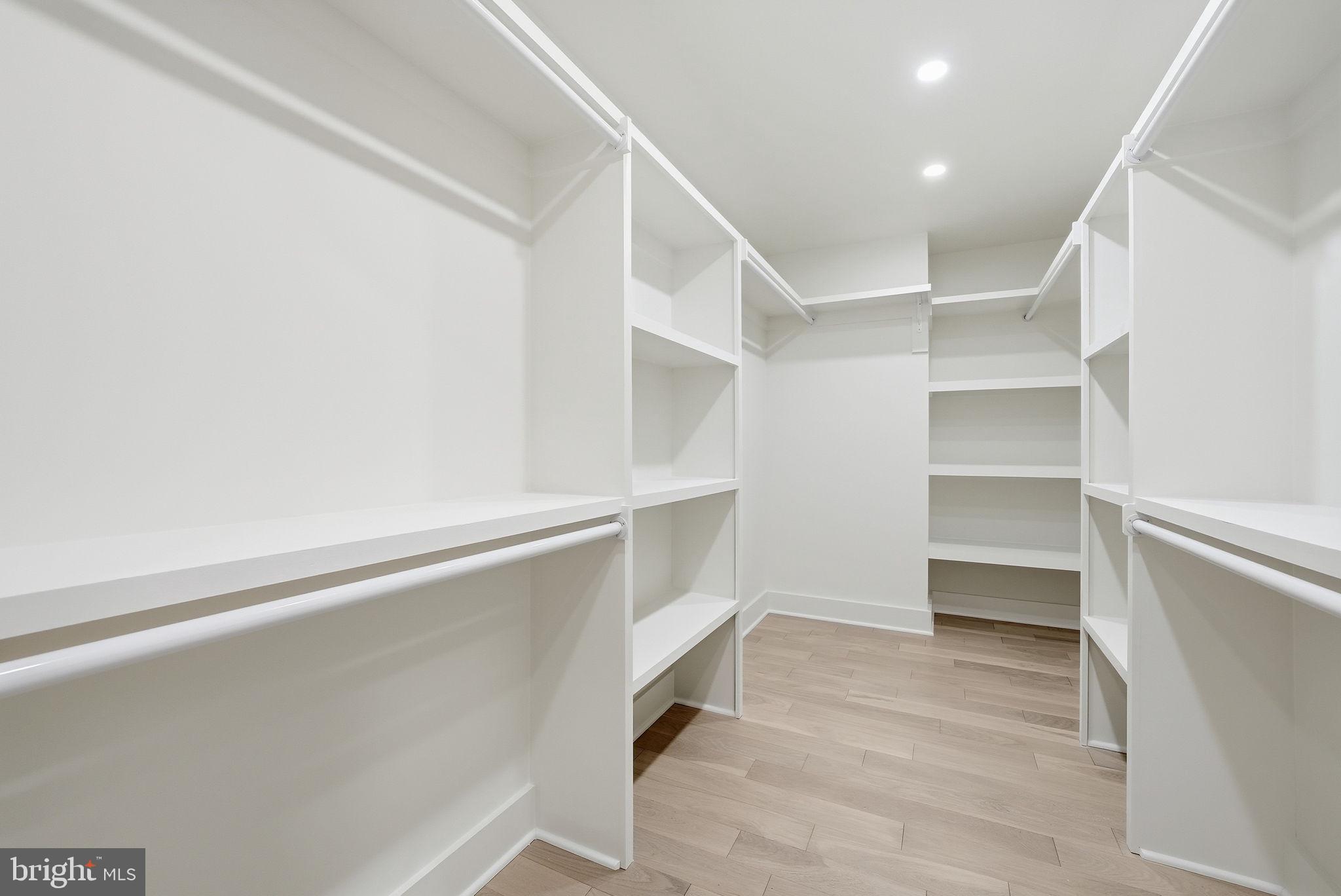 2919 Fairhill Road Fairfax, VA 22031 - Photo 22 of 29 Walk-In Closet