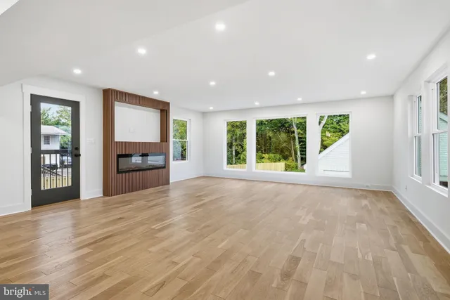 $1,490,900 | 2919 Fairhill Road, Fairfax, VA 22031