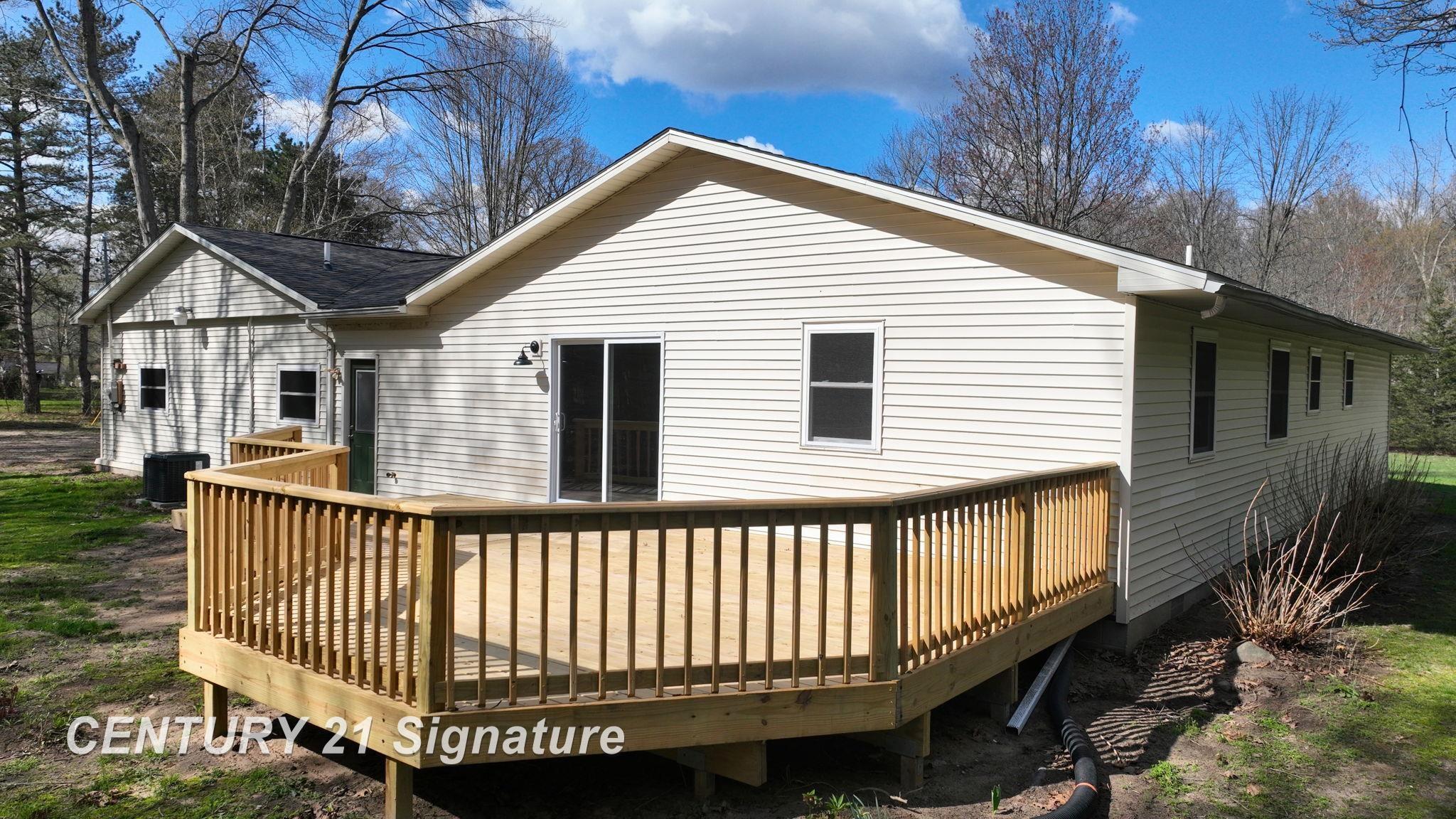 10293 Carr Road St. Charles, MI 48655 - Photo 5 of 42 50199071-f08102c6-73fd-43a1-8f05-4fa08e11e3a9.JPG