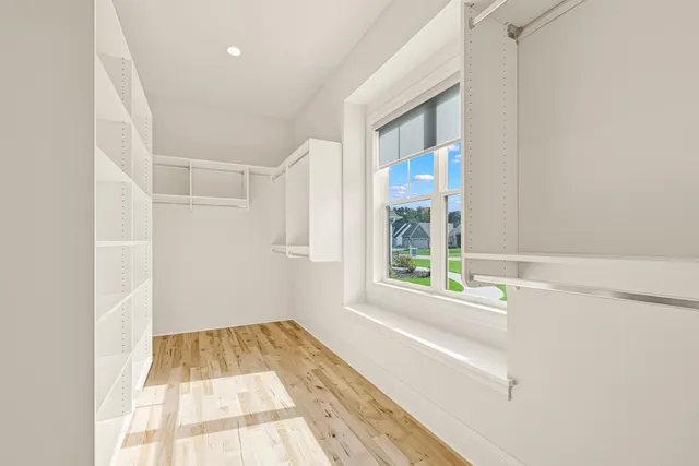 $1,225,000 | W248N2151 Kettle Cove Court, Pewaukee, WI 53072