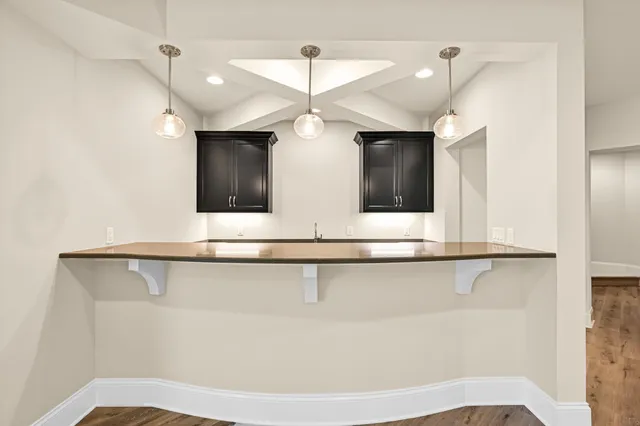 $1,225,000 | W248N2151 Kettle Cove Court, Pewaukee, WI 53072