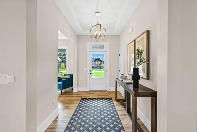 $1,199,000 | W248N2151 Kettle Cove Court, Pewaukee, WI 53072