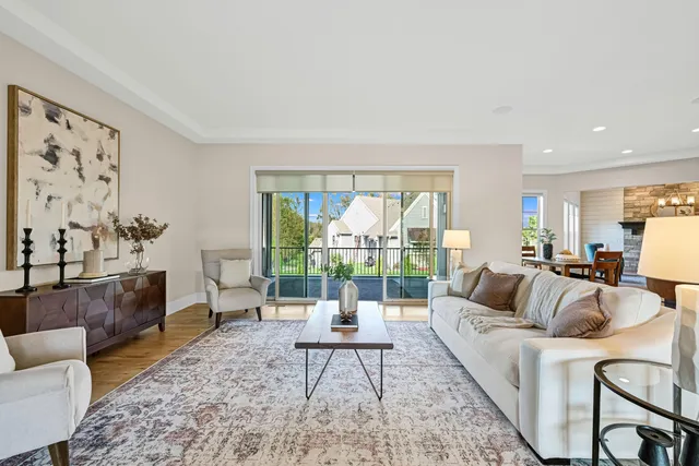 $1,225,000 | W248N2151 Kettle Cove Court, Pewaukee, WI 53072