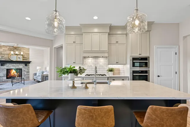 $1,225,000 | W248N2151 Kettle Cove Court, Pewaukee, WI 53072