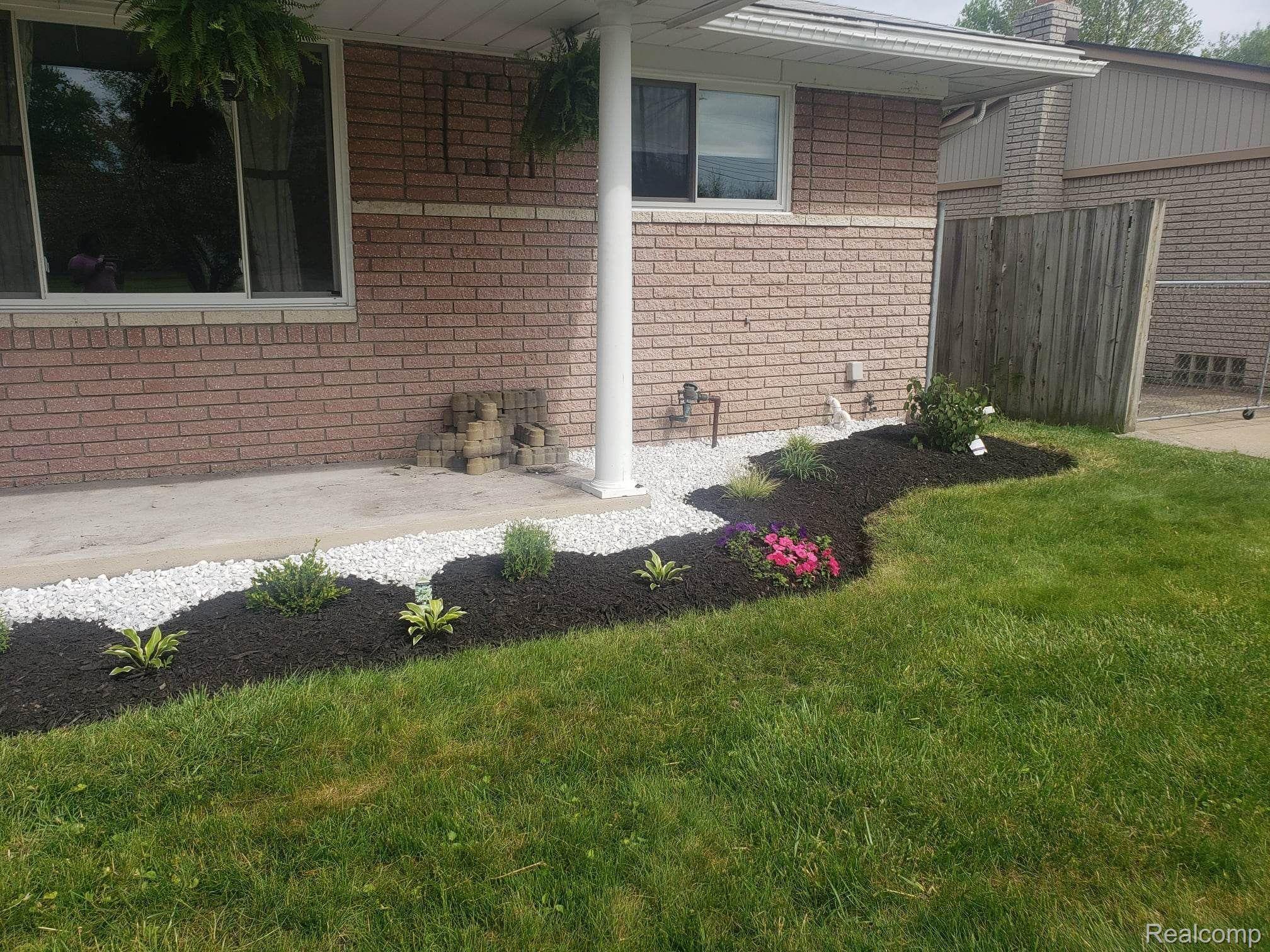 31260 Hayes Road Fraser, MI 48026 - Photo 5 of 42 Gallery Image 5