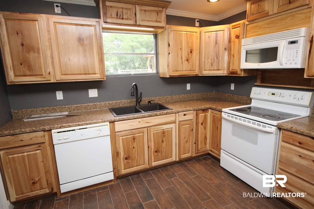 1804 Collier Avenue Bay Minette, AL 36507 - Photo 6 of 24 Nice size kitchen