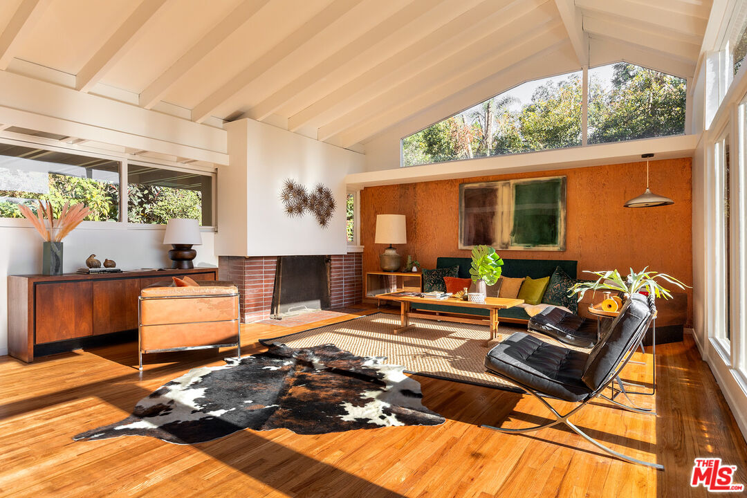 2764 Outpost Drive Los Angeles, CA 90068 - Photo 1 of 37