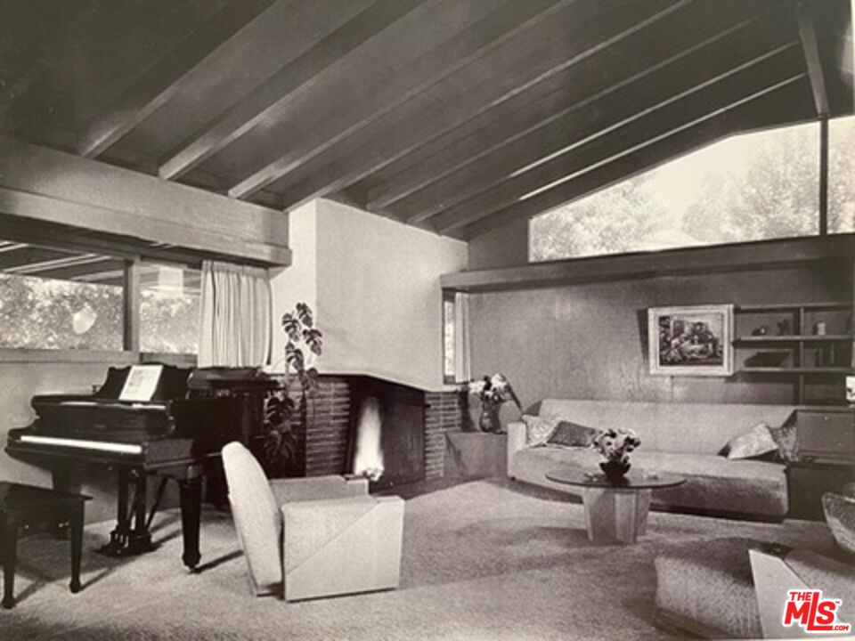 2764 Outpost Drive Los Angeles, CA 90068 - Photo 37 of 37 a living room with furniture