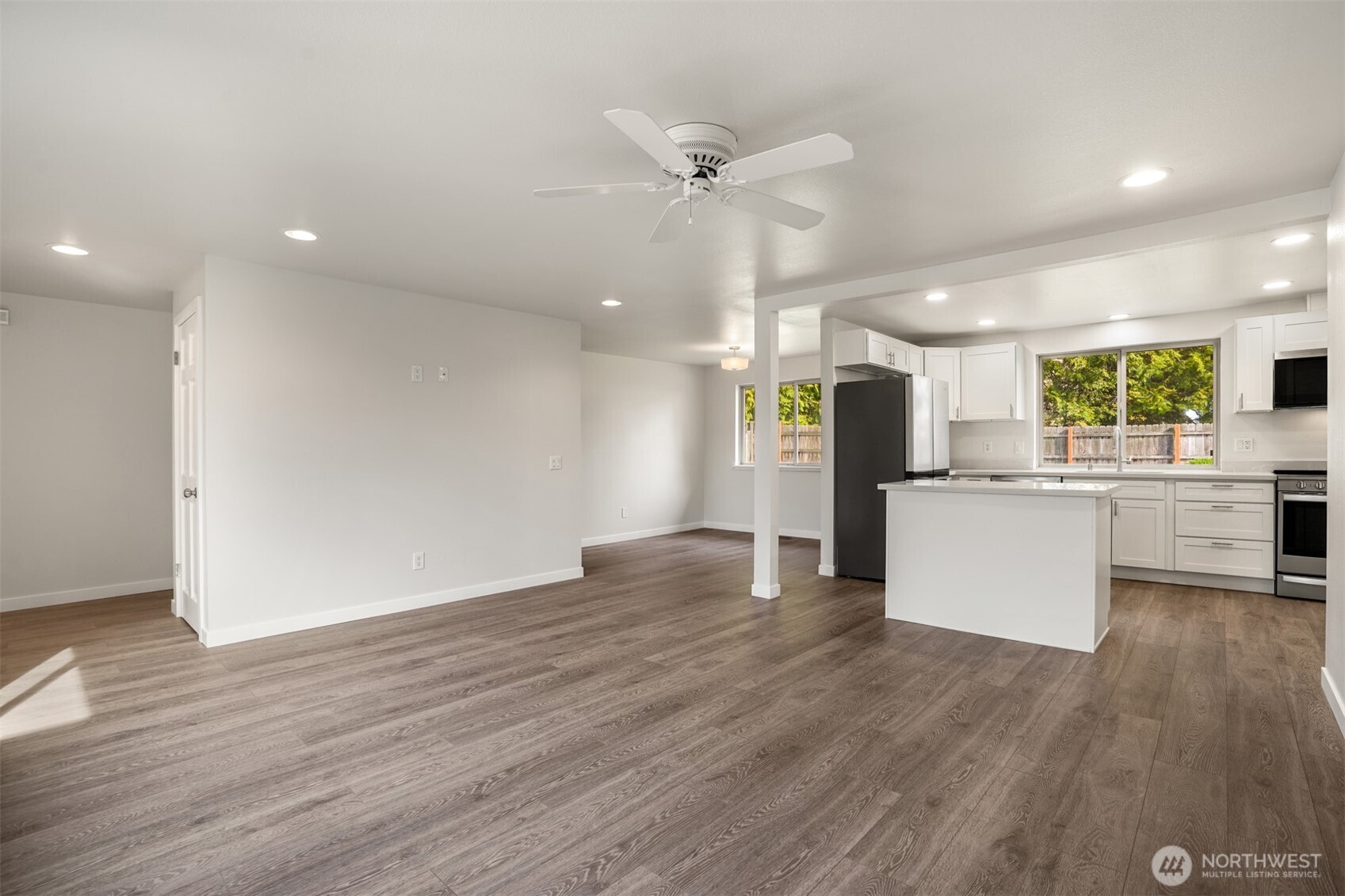 13212 Southeast 159th Place Renton, WA 98058 - Photo 6 of 25 Gallery Image 6
