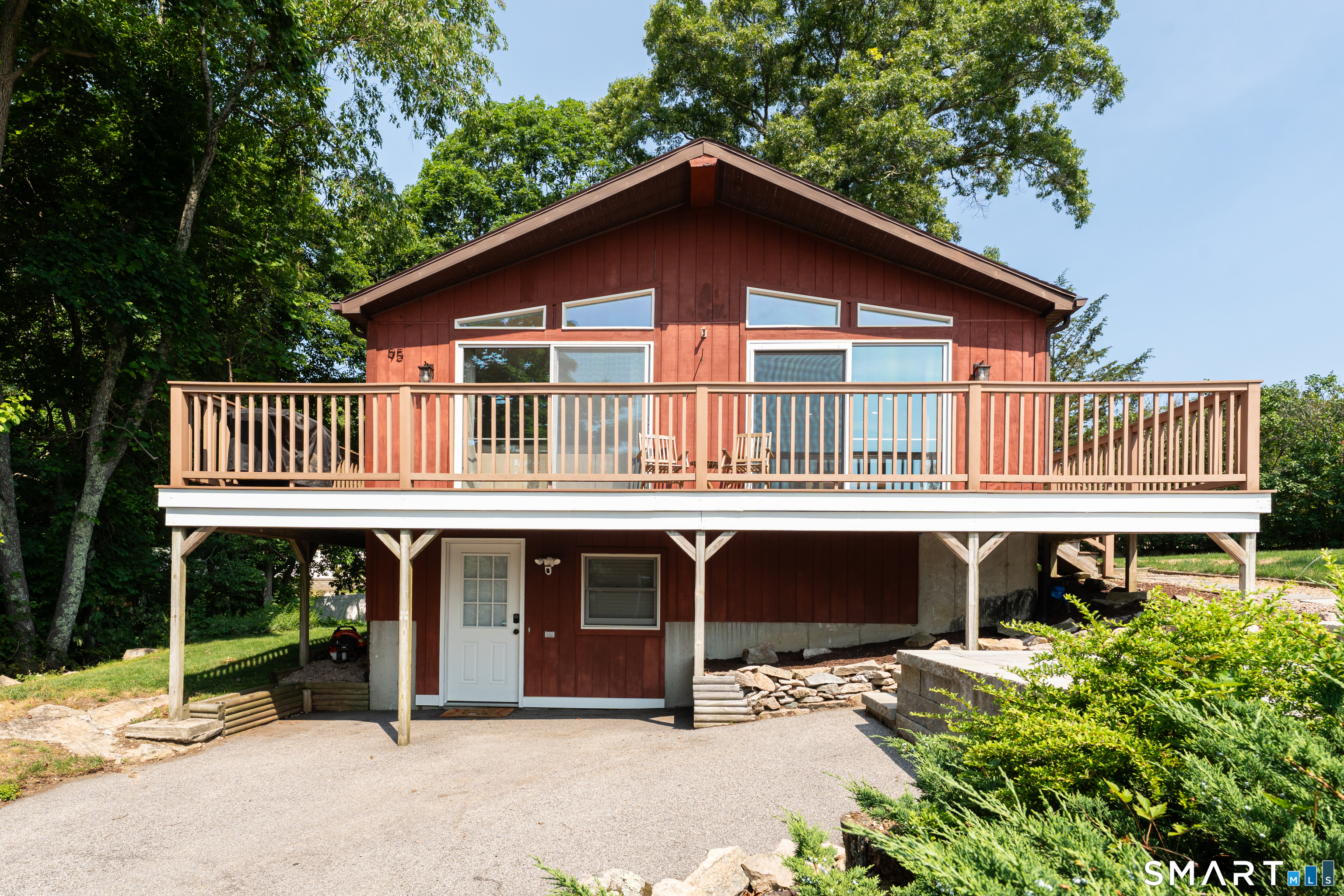 95 Crest Drive Groton, CT 06355 - Photo 1 of 40