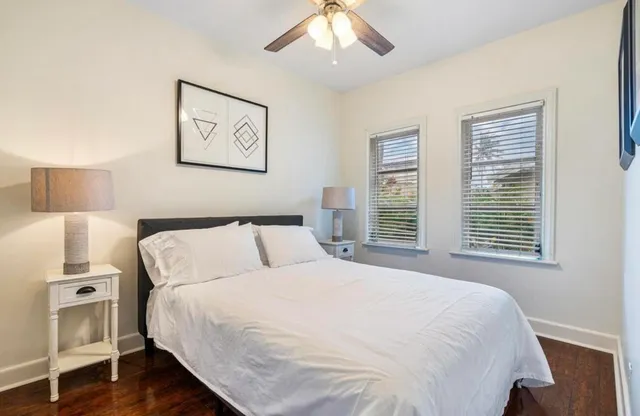 a view of a park that has a sign on it