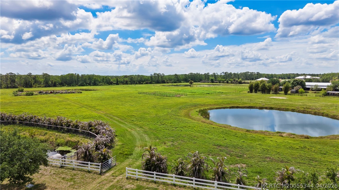 1900 Southwest Trailside Run Stuart, FL 34997 - Photo 3 of 8 Gallery Image 3