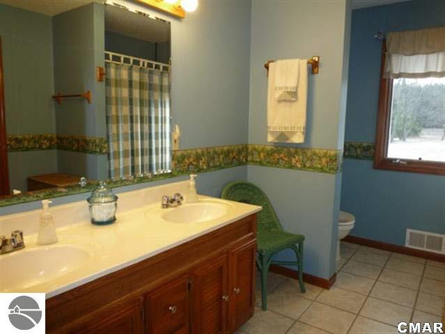 8955 South Brinton Road Blanchard, MI 49310 - Photo 11 of 24 1773837-10.JPG