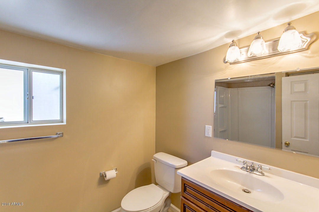 301 West Ardmore Road Phoenix, AZ 85041 - Photo 27 of 37 27-Ardmore
