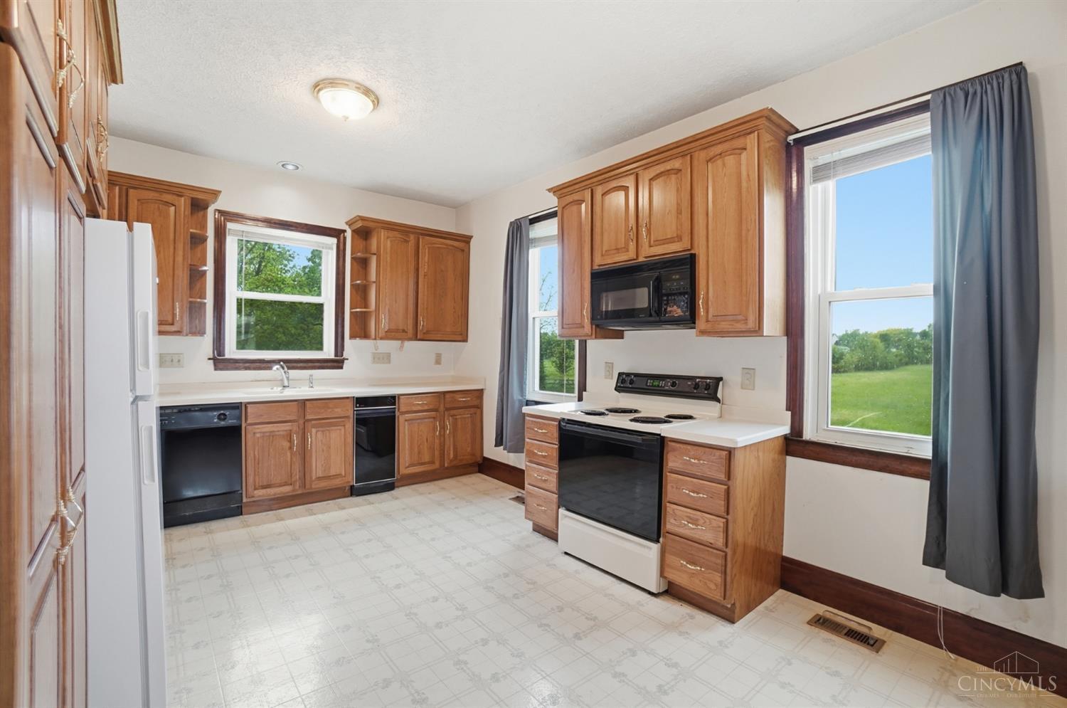 4060 Princeton Road Hamilton, OH 45011 - Photo 20 of 62