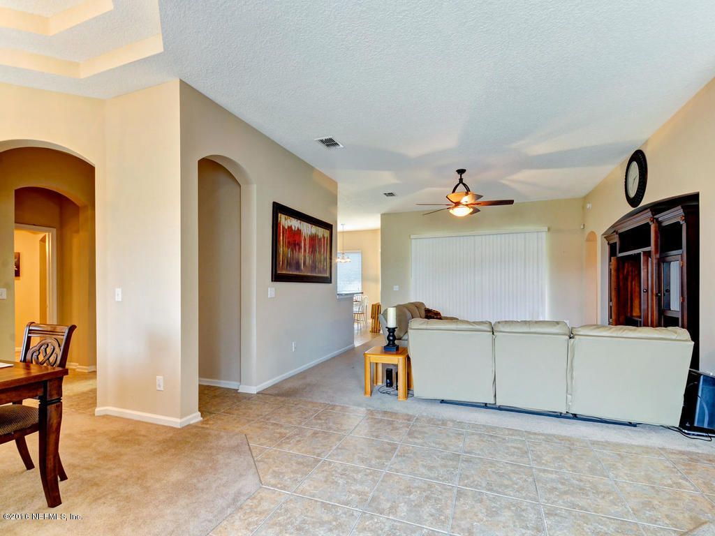 1582 Falkland Road East Jacksonville, FL 32221 - Photo 7 of 36 1582 Falkland Rd E-MLS_Size-008-2-Foyer-