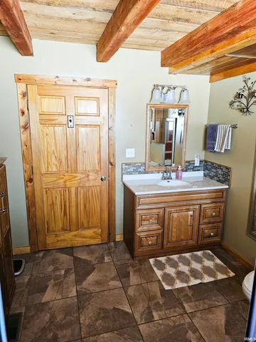 $430,000 | 3766 Highway 41, Bloomingdale, IN 47832