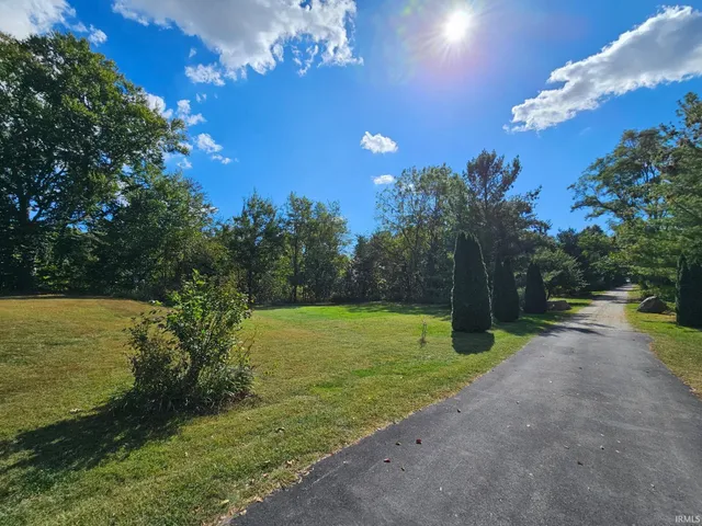 $430,000 | 3766 Highway 41, Bloomingdale, IN 47832