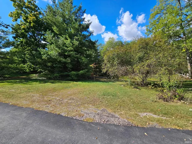 $430,000 | 3766 Highway 41, Bloomingdale, IN 47832