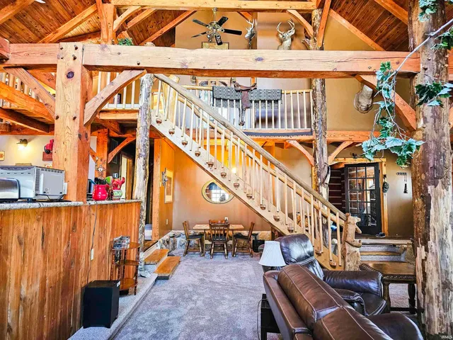 $430,000 | 3766 Highway 41, Bloomingdale, IN 47832