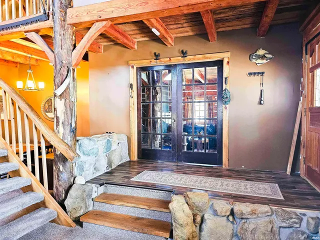 $430,000 | 3766 Highway 41, Bloomingdale, IN 47832